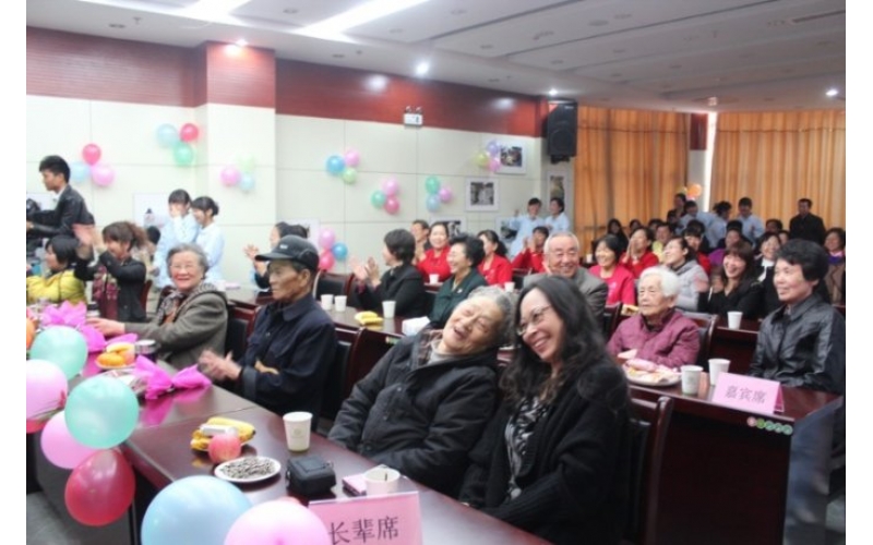 《中央財政支持居家和社區(qū)養(yǎng)老服務(wù)改革試點補(bǔ)助資金管理辦法》